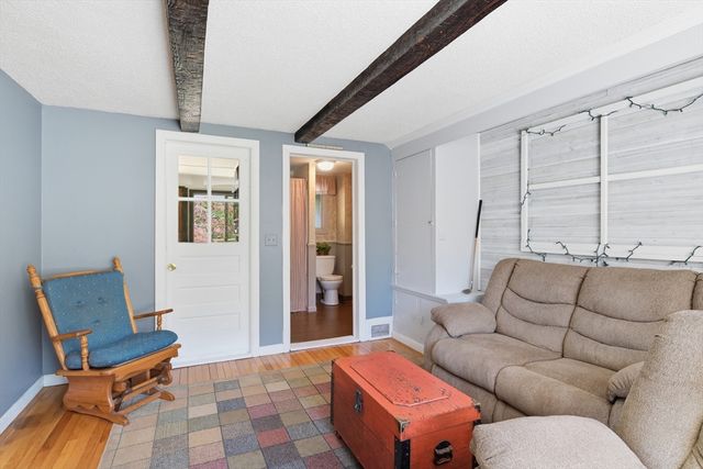 20 Arbor Ln, Wilbraham, MA 01095