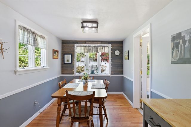 20 Arbor Ln, Wilbraham, MA 01095