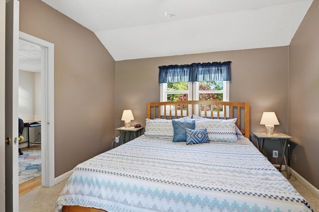 20 Arbor Ln, Wilbraham, MA 01095