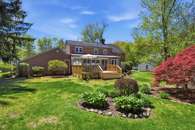 20 Arbor Ln, Wilbraham, MA 01095