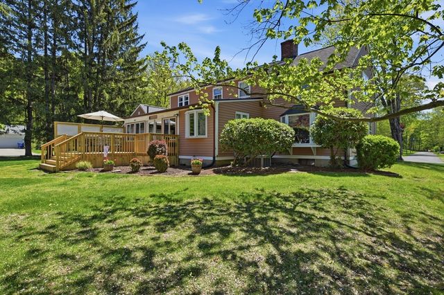 20 Arbor Ln, Wilbraham, MA 01095