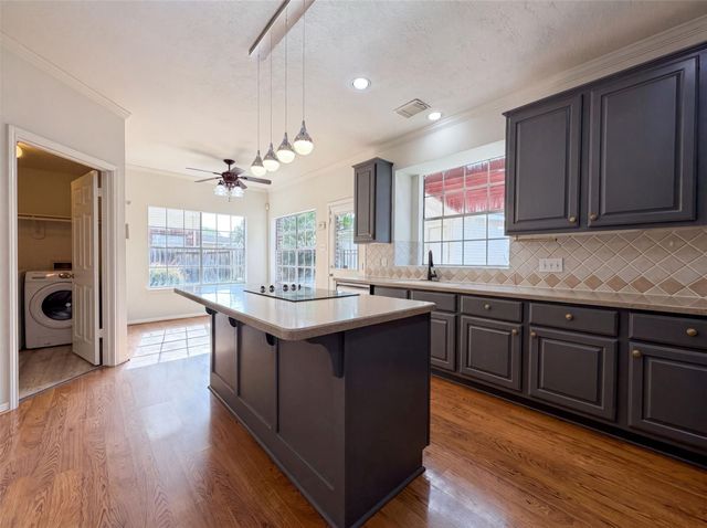 6214 Spencers Glen Way, Sugar Land, TX 77479