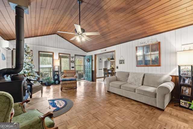 132 Chattahoochee Acres Drive, Cleveland, GA 30528