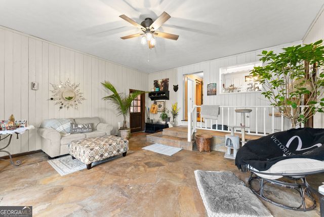 132 Chattahoochee Acres Drive, Cleveland, GA 30528