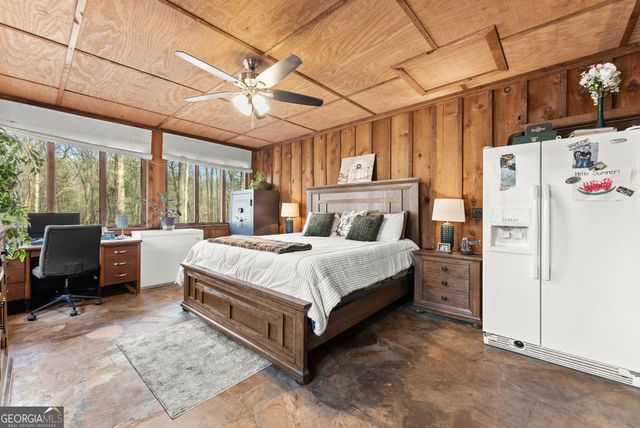 132 Chattahoochee Acres Drive, Cleveland, GA 30528