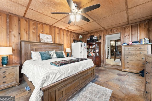 132 Chattahoochee Acres Drive, Cleveland, GA 30528