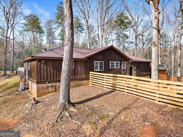 132 Chattahoochee Acres Drive, Cleveland, GA 30528