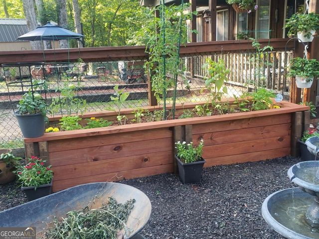 132 Chattahoochee Acres Drive, Cleveland, GA 30528