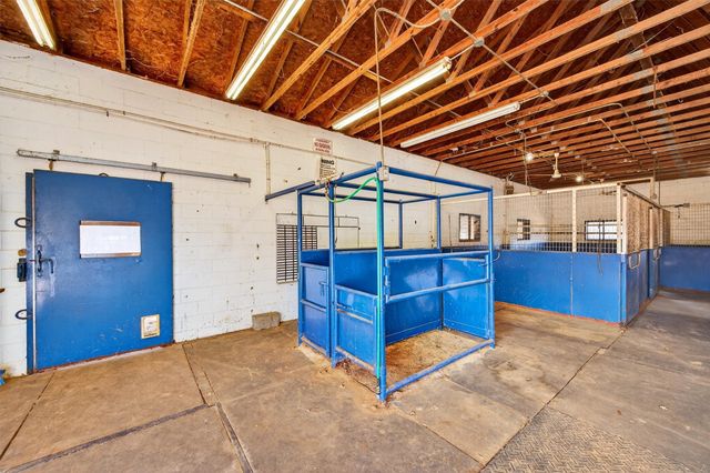 7154 E Fm 922, Valley View, TX 76272