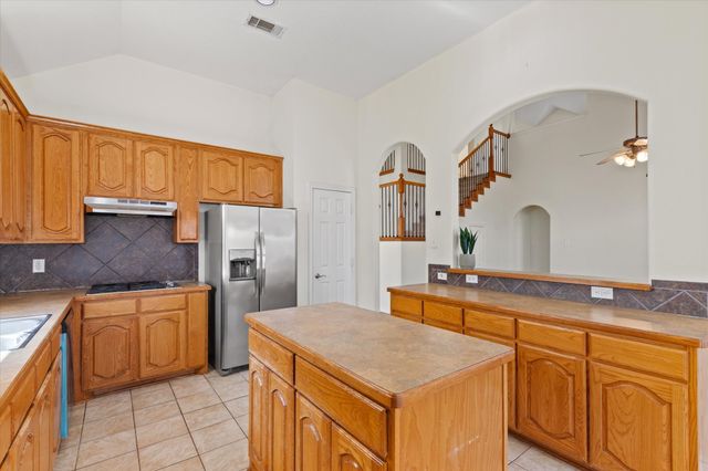 11712 Pheasant Creek Drive, Fort Worth, TX 76244