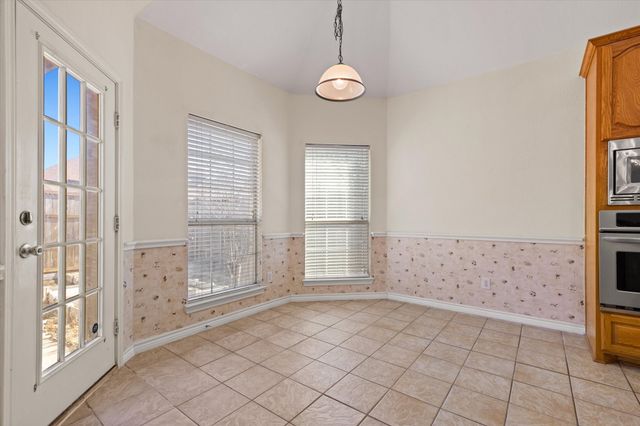 11712 Pheasant Creek Drive, Fort Worth, TX 76244