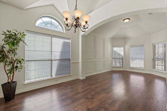 11712 Pheasant Creek Drive, Fort Worth, TX 76244