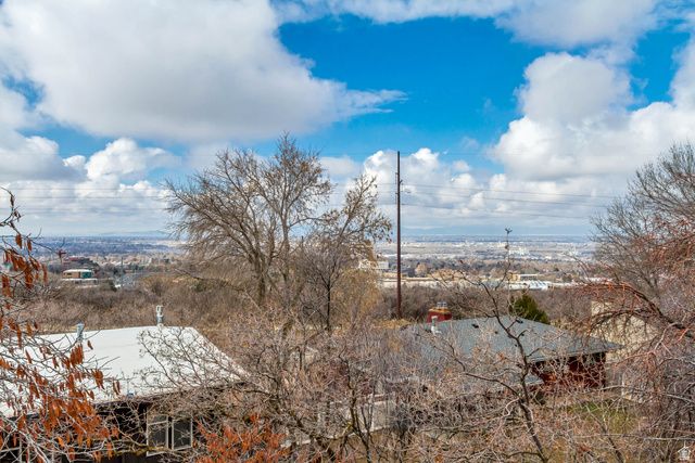 1638 COUNTRY HILLS DR, Ogden, UT 84403