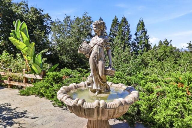 15560 Blossom Hill Road, Los Gatos, CA 95032