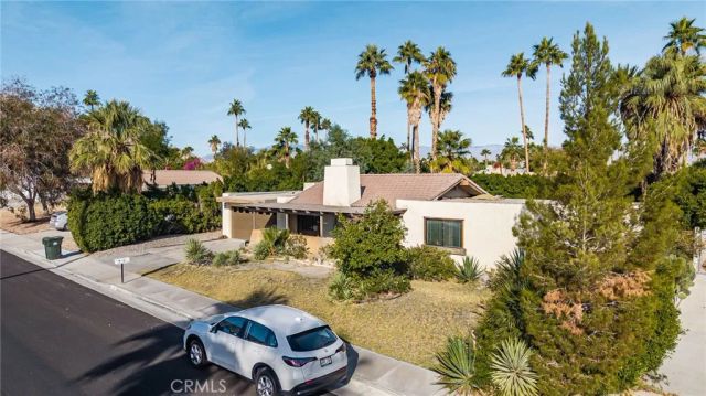 1106 E El Cid, Palm Springs, CA 92262