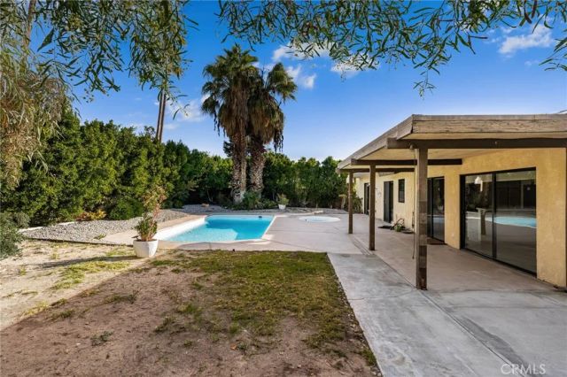 1106 E El Cid, Palm Springs, CA 92262