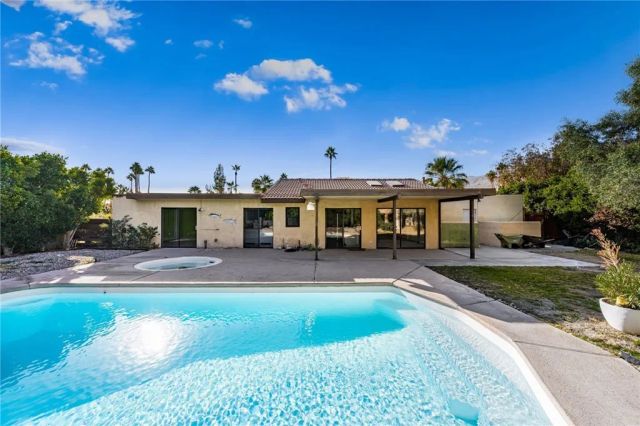 1106 E El Cid, Palm Springs, CA 92262