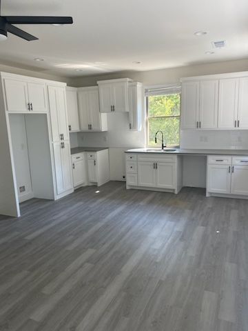 549 Augustus Street, Trenton, TX 75490