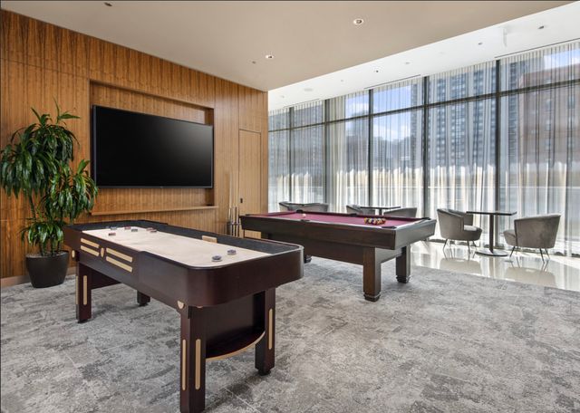 1201 N LaSalle Street 3303, Chicago, IL 60610