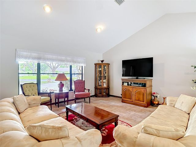 2 JUNGLEPLUM COURT W, Homosassa, FL 34446