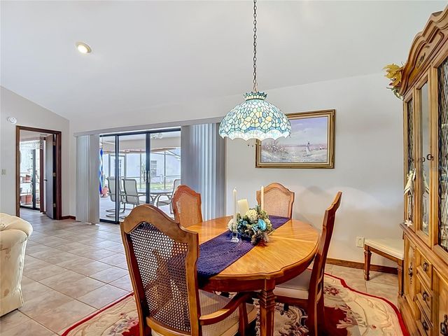 2 JUNGLEPLUM COURT W, Homosassa, FL 34446