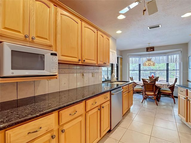 2 JUNGLEPLUM COURT W, Homosassa, FL 34446