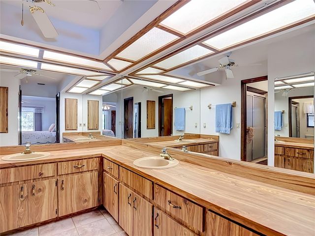 2 JUNGLEPLUM COURT W, Homosassa, FL 34446