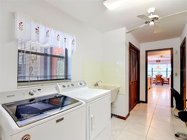 2 JUNGLEPLUM COURT W, Homosassa, FL 34446