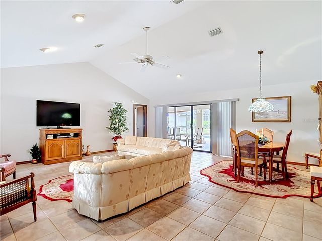 2 JUNGLEPLUM COURT W, Homosassa, FL 34446