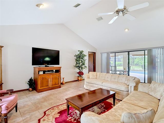 2 JUNGLEPLUM COURT W, Homosassa, FL 34446