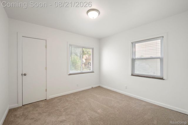 630 White Avenue, Lincoln Park, MI 48146