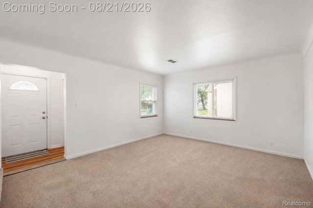 630 White Avenue, Lincoln Park, MI 48146