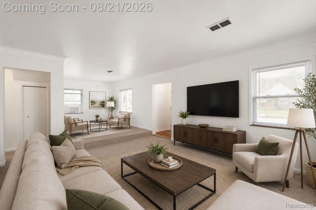 630 White Avenue, Lincoln Park, MI 48146