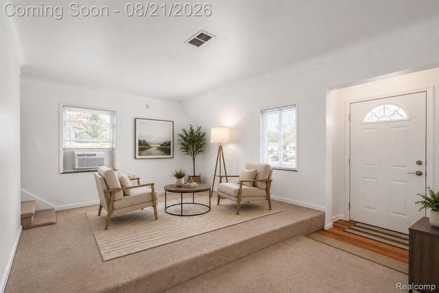 630 White Avenue, Lincoln Park, MI 48146