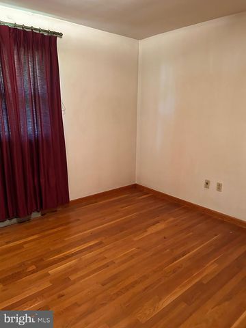 1910 DELMAR ORCHARD RD, Martinsburg, WV 25403