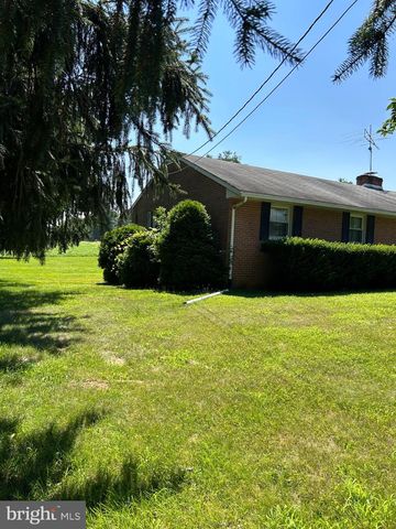 1910 DELMAR ORCHARD RD, Martinsburg, WV 25403