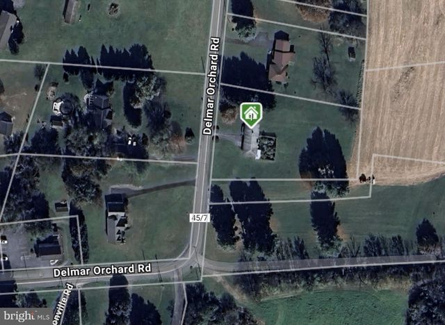 1910 DELMAR ORCHARD RD, Martinsburg, WV 25403