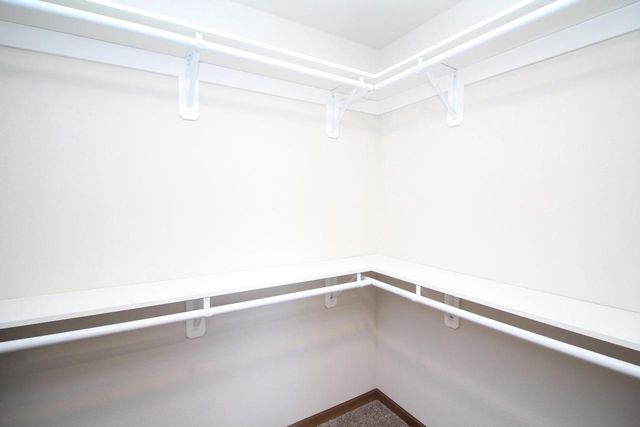 426 Parker DRIVE, Genoa City, WI 53128