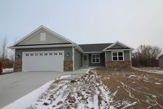 426 Parker DRIVE, Genoa City, WI 53128