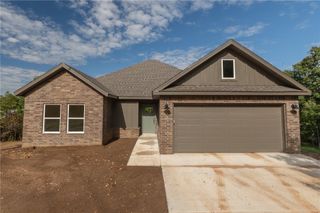 1 Lynn Lane, Bella Vista, AR 72714