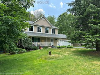 2456 Spartans Trail, Hamburg Township, MI 48169
