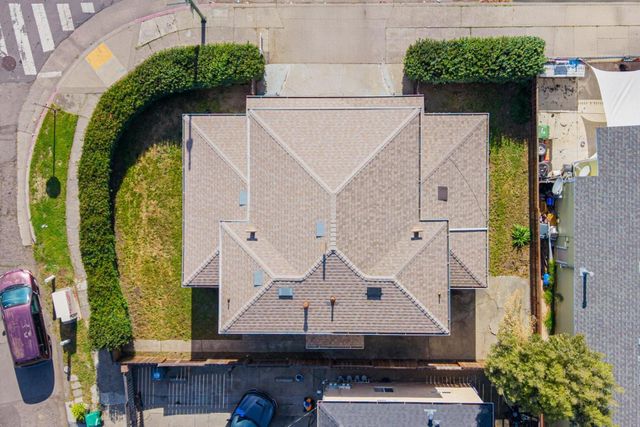 7876 Bancroft Avenue, Oakland, CA 94605