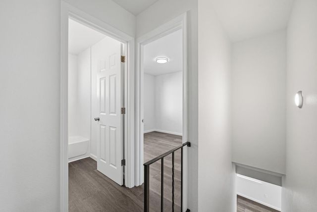 7876 Bancroft Avenue, Oakland, CA 94605