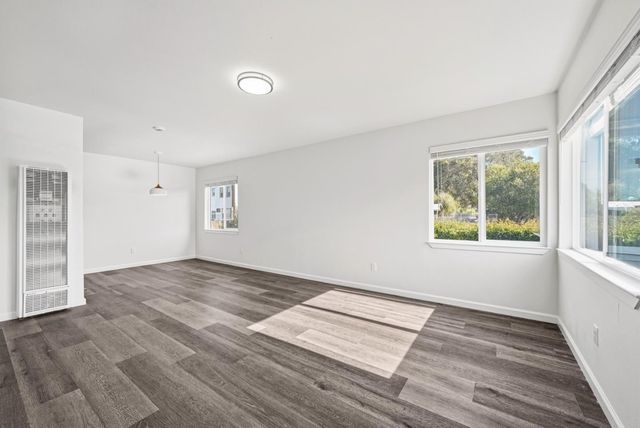 7876 Bancroft Avenue, Oakland, CA 94605