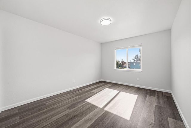 7876 Bancroft Avenue, Oakland, CA 94605