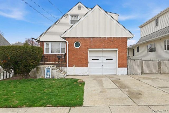 117 Terrace Avenue, Floral Park, NY 11001