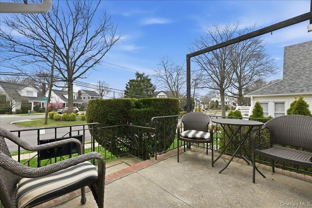 117 Terrace Avenue, Floral Park, NY 11001