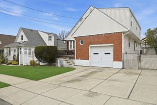 117 Terrace Avenue, Floral Park, NY 11001