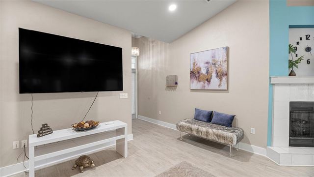 4353 NW 34 TERRACE, Gainesville, FL 32605