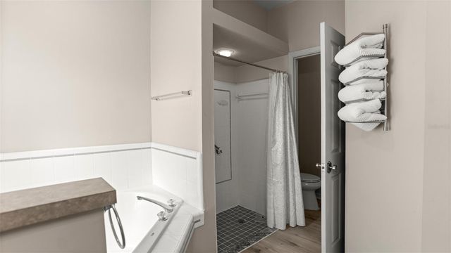 4353 NW 34 TERRACE, Gainesville, FL 32605